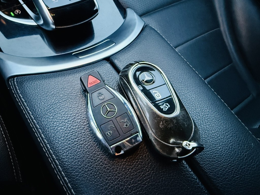 2016 Mercedes C 300, 2.0L, 191000km - Image 17