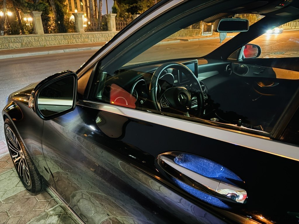 2016 Mercedes C 300, 2.0L, 191000km - Image 21
