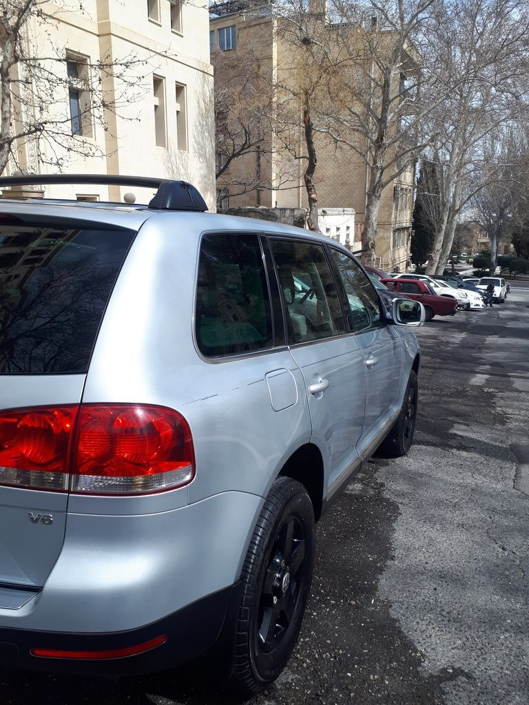 2004 Volkswagen Touareg, 3.2L, 270000km - Image 5