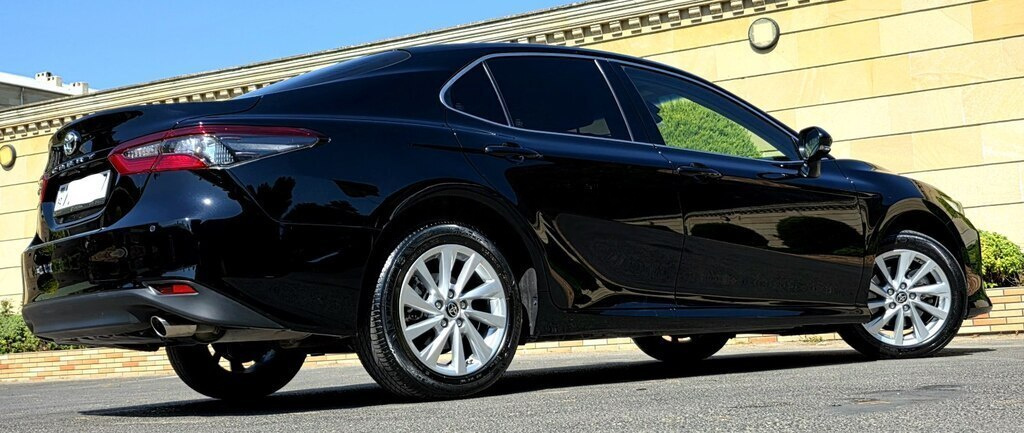 2021 Toyota Camry, 2.5L, 64900km - Image 15