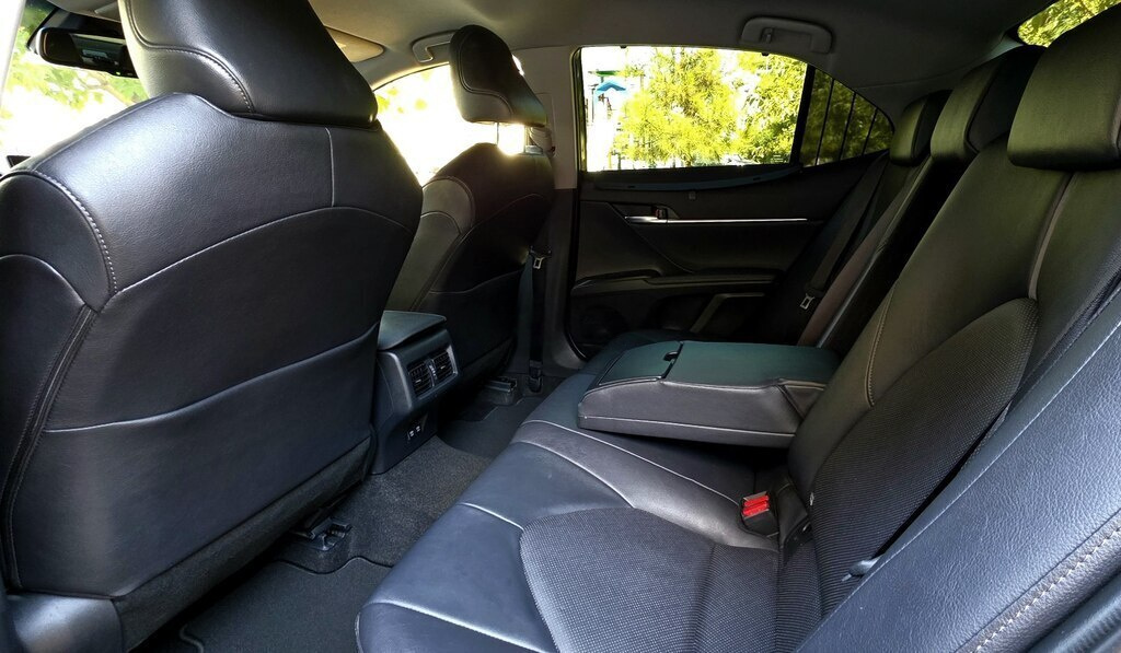 2021 Toyota Camry, 2.5L, 64900km - Image 6