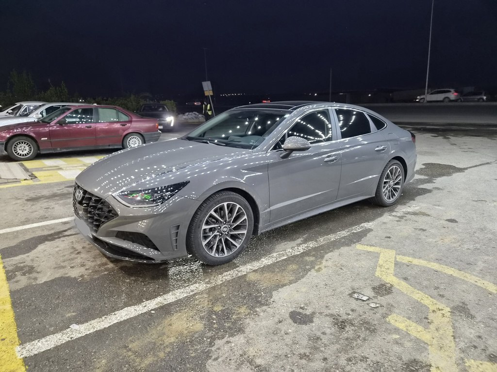 2022 Hyundai Sonata, 1.6L, 40100km - Image 11