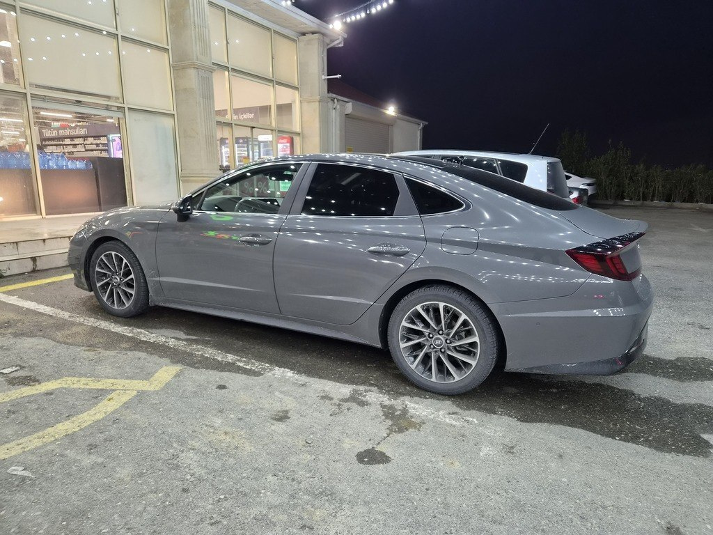 2022 Hyundai Sonata, 1.6L, 40100km - Image 12