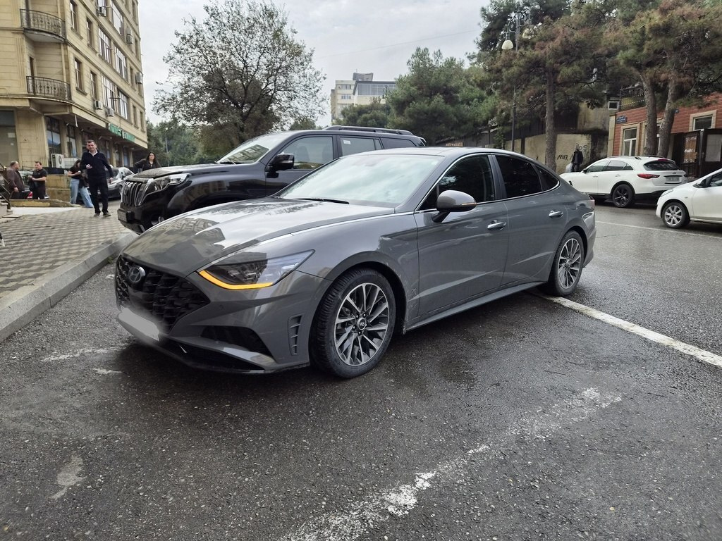 2022 Hyundai Sonata, 1.6L, 40100km - Image 7