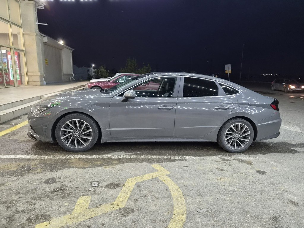 2022 Hyundai Sonata, 1.6L, 40100km - Image 8