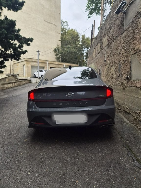 2022 Hyundai Sonata, 1.6L, 40100km - Image 10