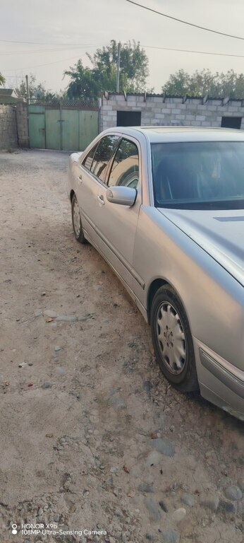 2000 Mercedes E 240, 2.4L, 353000km - Image 13