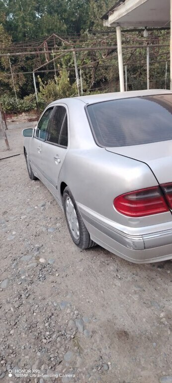 2000 Mercedes E 240, 2.4L, 353000km - Image 14