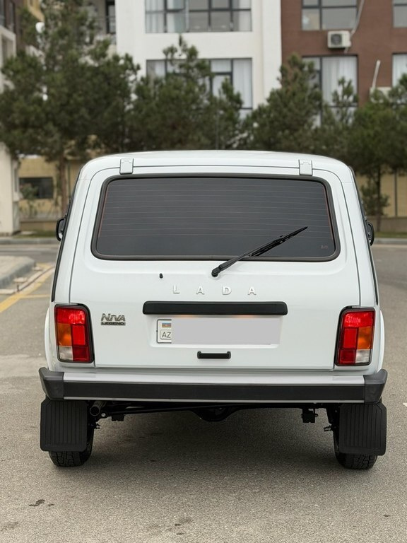 2024 LADA (VAZ) Niva, 1.7L, 41000km - Image 6