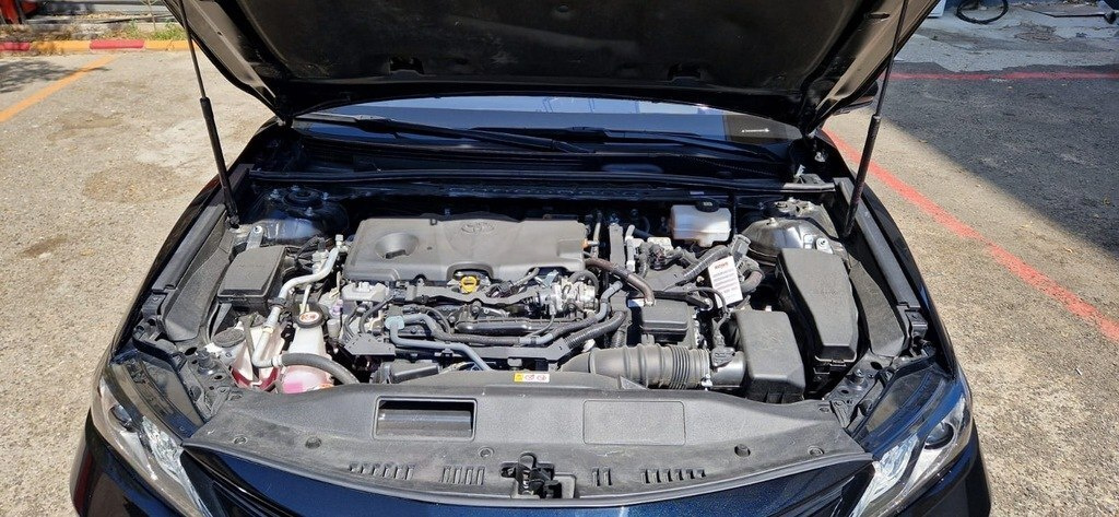 2023 Toyota Camry, 2.5L, 81000km - Image 10