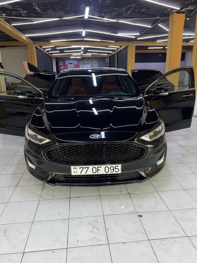 2020 Ford Fusion (North America), 2.0L, 201000km - Image 2
