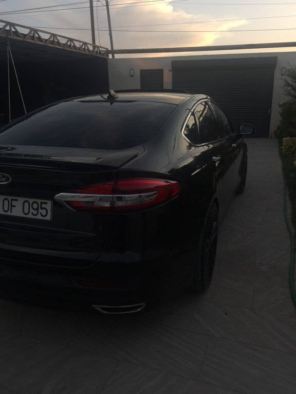 2020 Ford Fusion (North America), 2.0L, 201000km - Image 10
