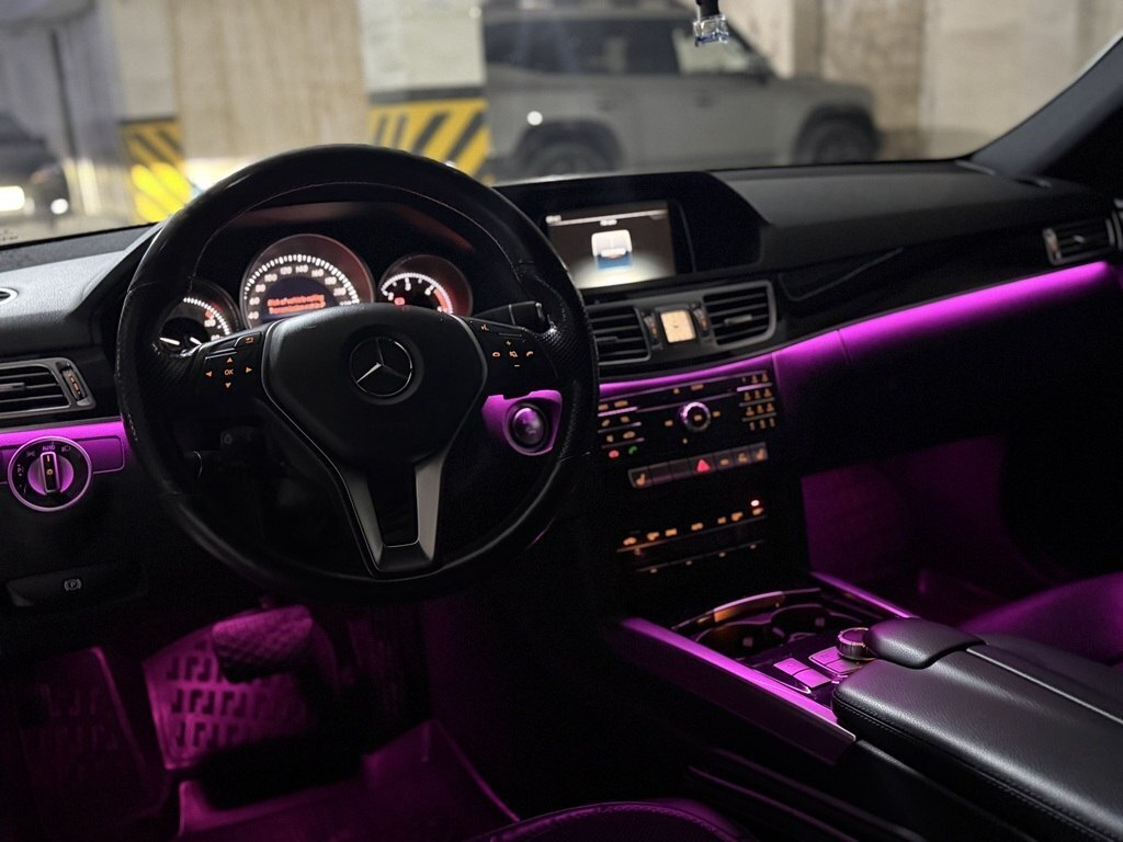 2015 Mercedes E 220, 2.1L, 233300km - Image 12