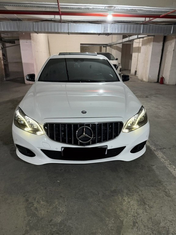 2015 Mercedes E 220, 2.1L, 233300km - Image 9