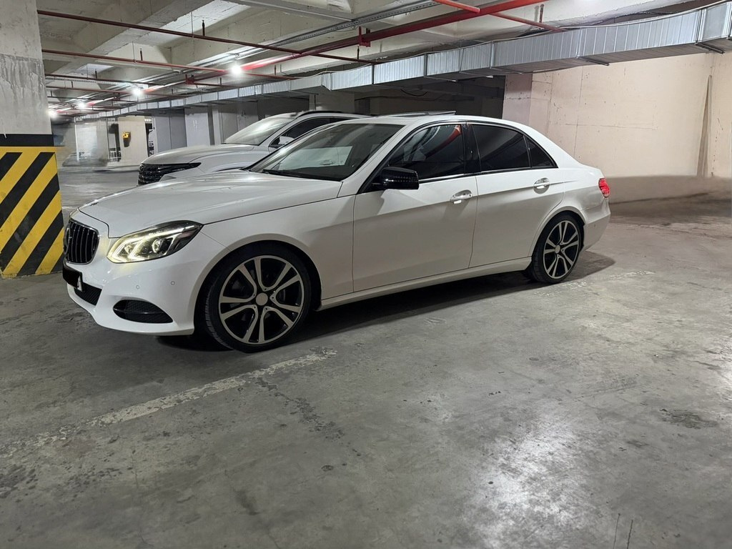 2015 Mercedes E 220, 2.1L, 233300km - Image 10