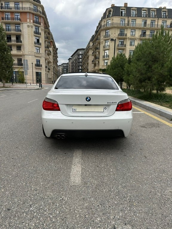 2009 BMW 530, 3.0L, 320000km - Image 3