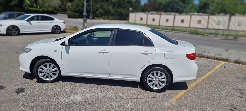 2007 Toyota Corolla, 1.6L, 179000km - Image 4