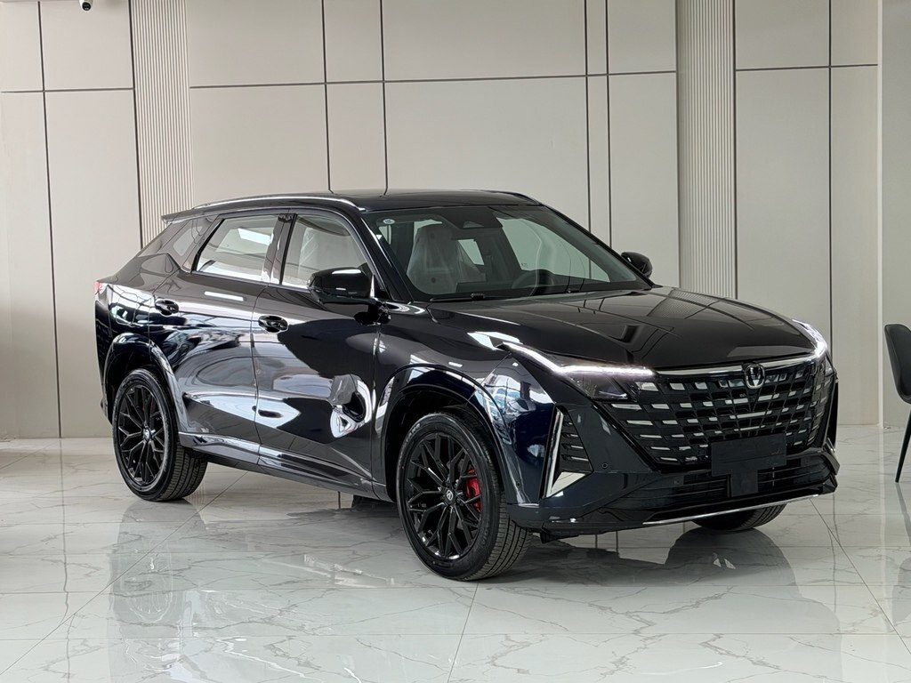 2025 Changan Uni-Z, 1.5L, 0km - Image 2
