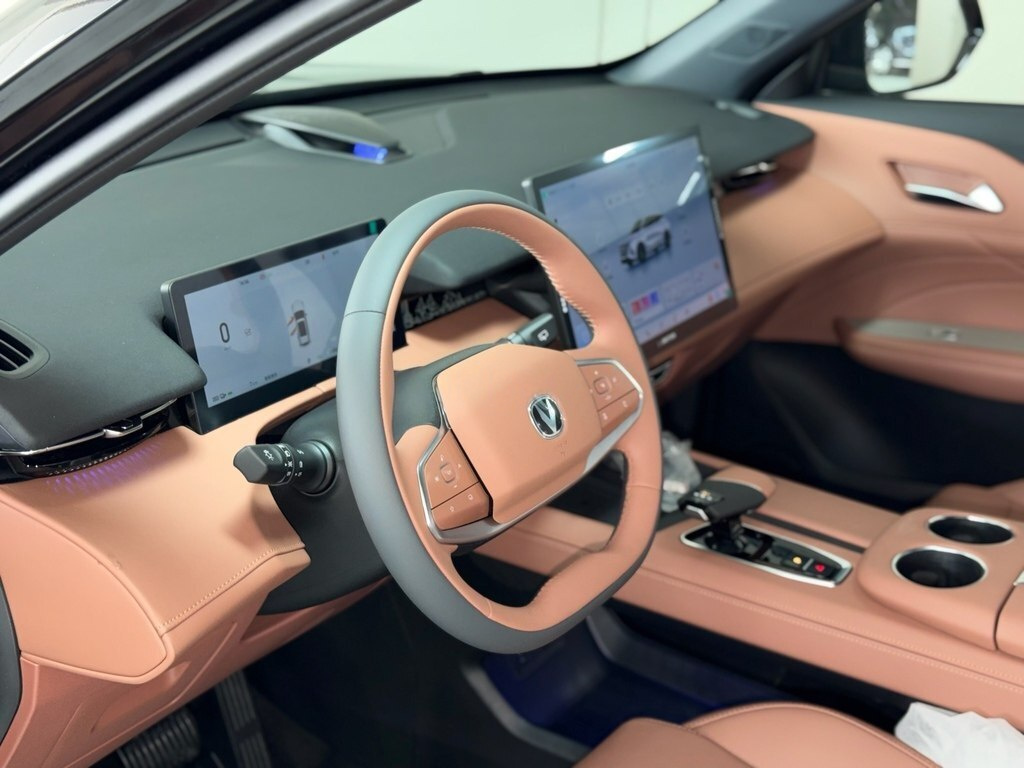 2025 Changan Uni-Z, 1.5L, 0km - Image 7