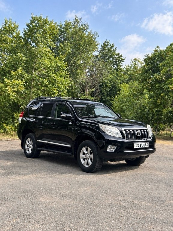 2012 Toyota Land Cruiser Prado, 2.7L, 215500km - Image 3