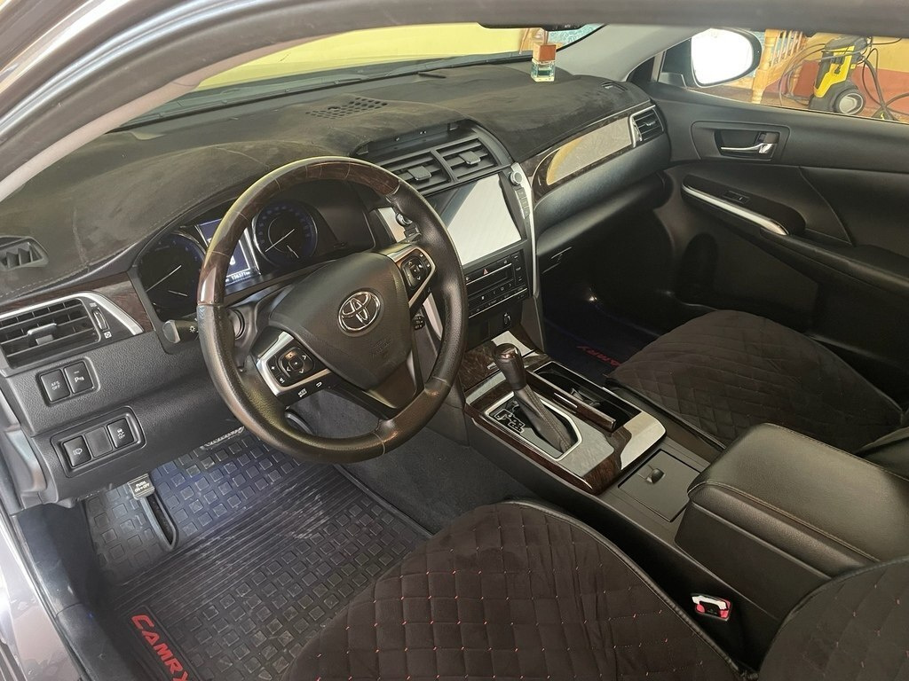 2015 Toyota Camry, 2.5L, 169540km - Image 12