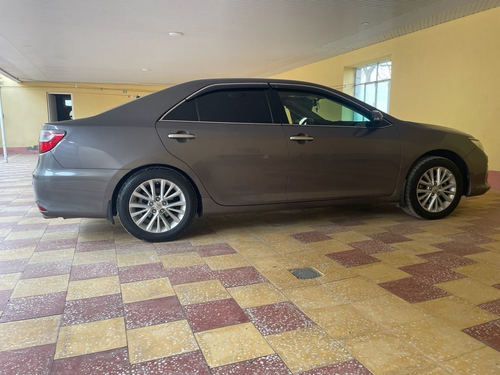 2015 Toyota Camry, 2.5L, 169540km - Image 13