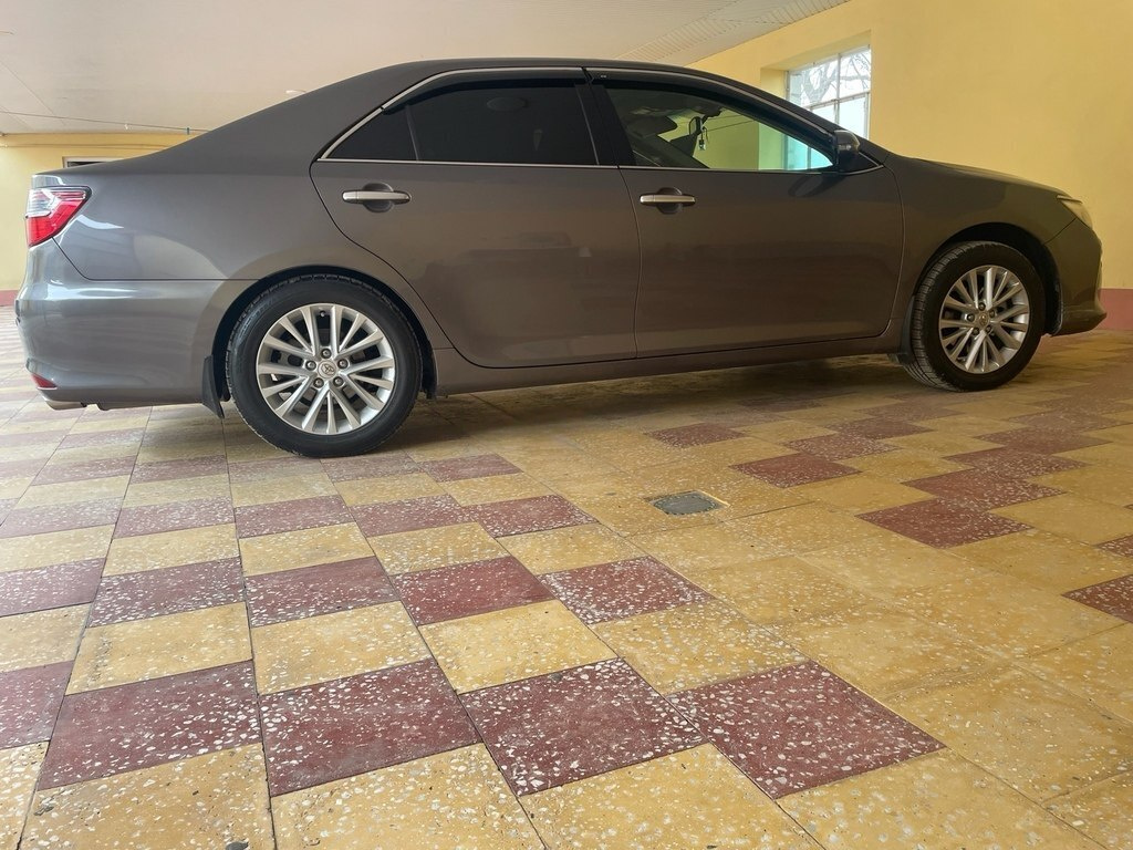 2015 Toyota Camry, 2.5L, 169540km - Image 14