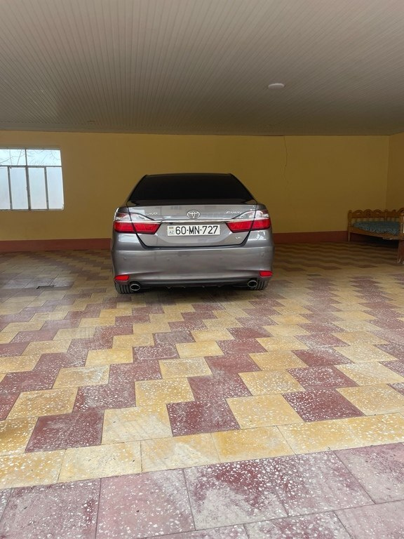 2015 Toyota Camry, 2.5L, 169540km - Image 17