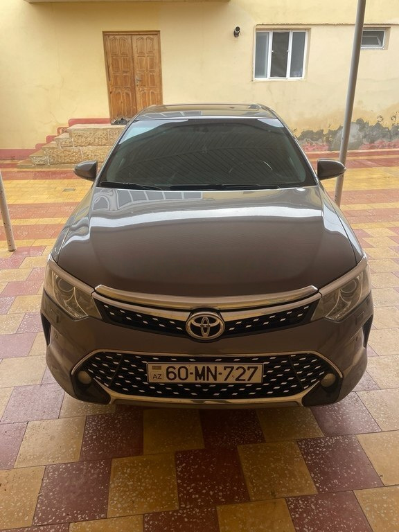 2015 Toyota Camry, 2.5L, 169540km - Image 5