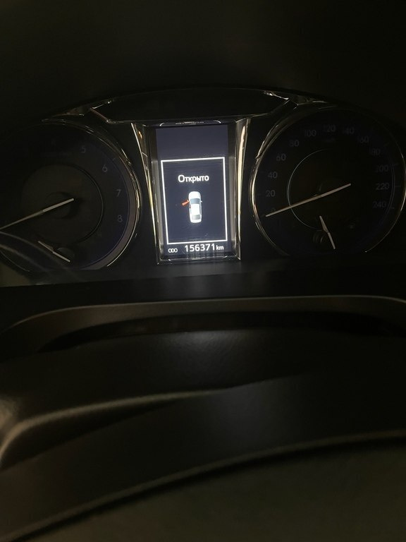 2015 Toyota Camry, 2.5L, 169540km - Image 9