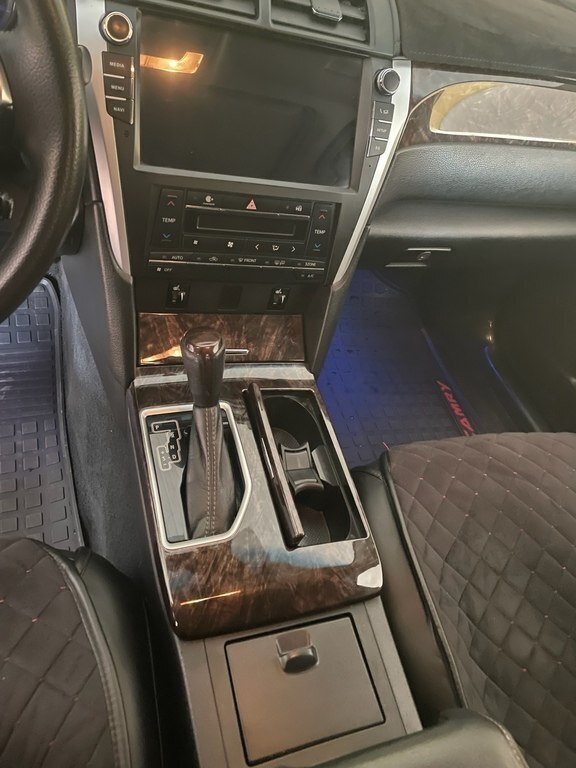 2015 Toyota Camry, 2.5L, 169540km - Image 10