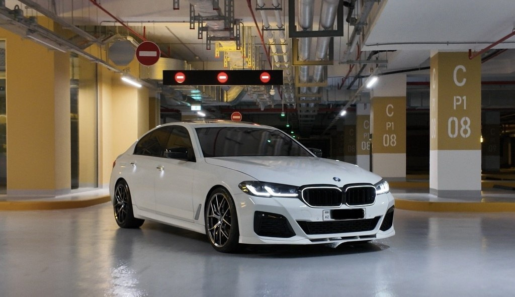 2019 BMW 530, 2.0L, 202000km - Image 2