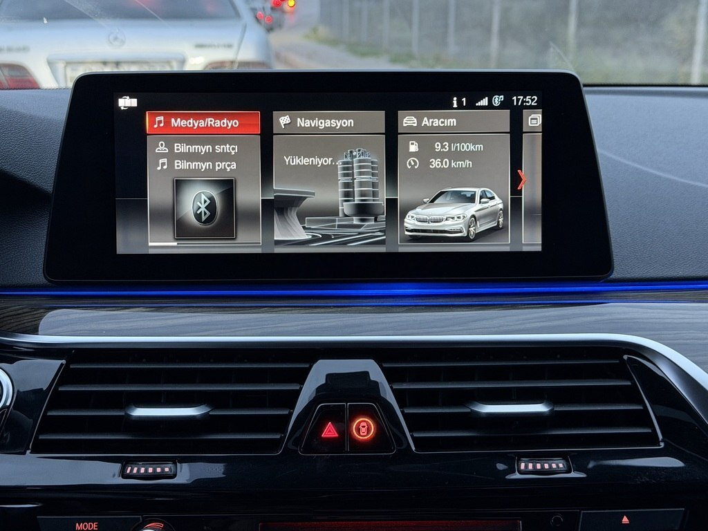 2019 BMW 530, 2.0L, 202000km - Image 11