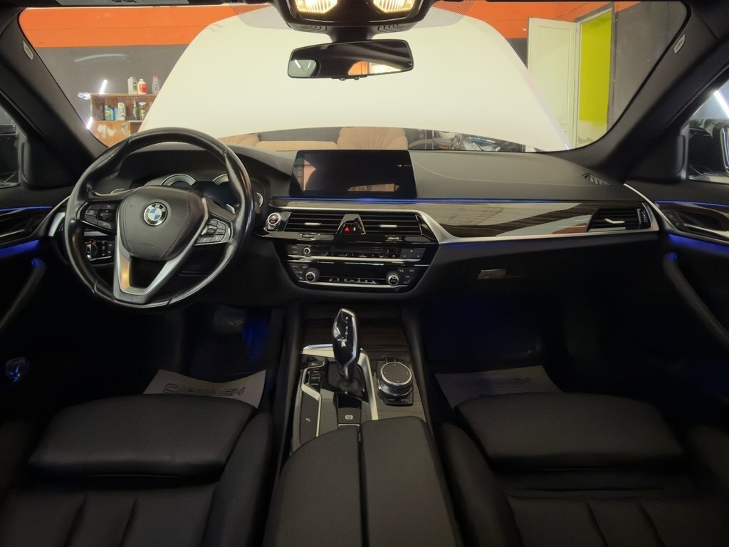 2019 BMW 530, 2.0L, 202000km - Image 13