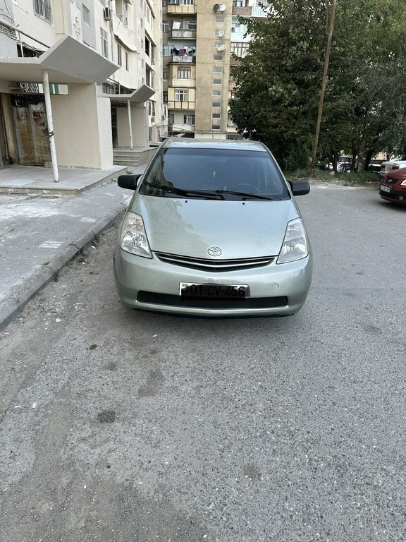 2008 Toyota Prius, 1.5L, 250000km - Image 3