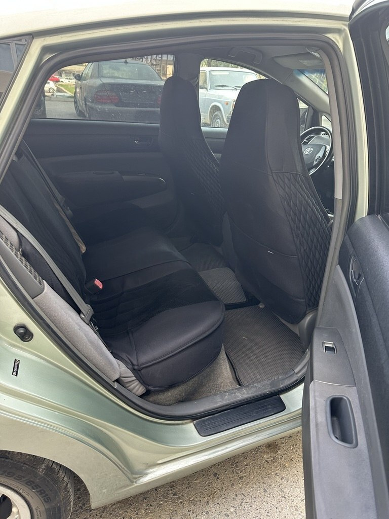 2008 Toyota Prius, 1.5L, 250000km - Image 8