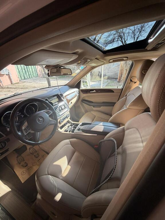 2012 Mercedes ML 350 4MATIC, 3.5L, 237309km - Image 7