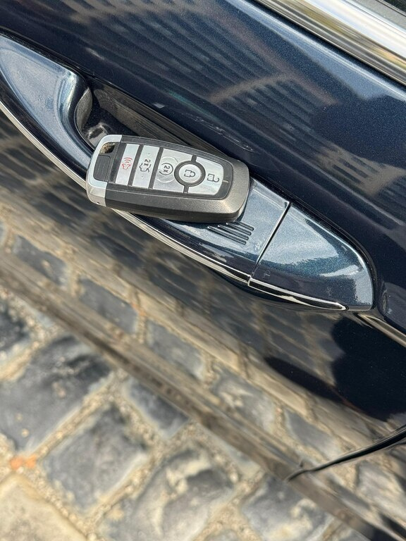 2020 Ford Fusion (North America), 2.0L, 148060km - Image 12