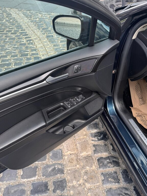 2020 Ford Fusion (North America), 2.0L, 148060km - Image 14