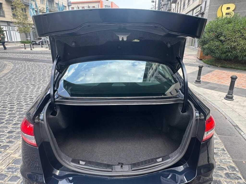 2020 Ford Fusion (North America), 2.0L, 148060km - Image 15
