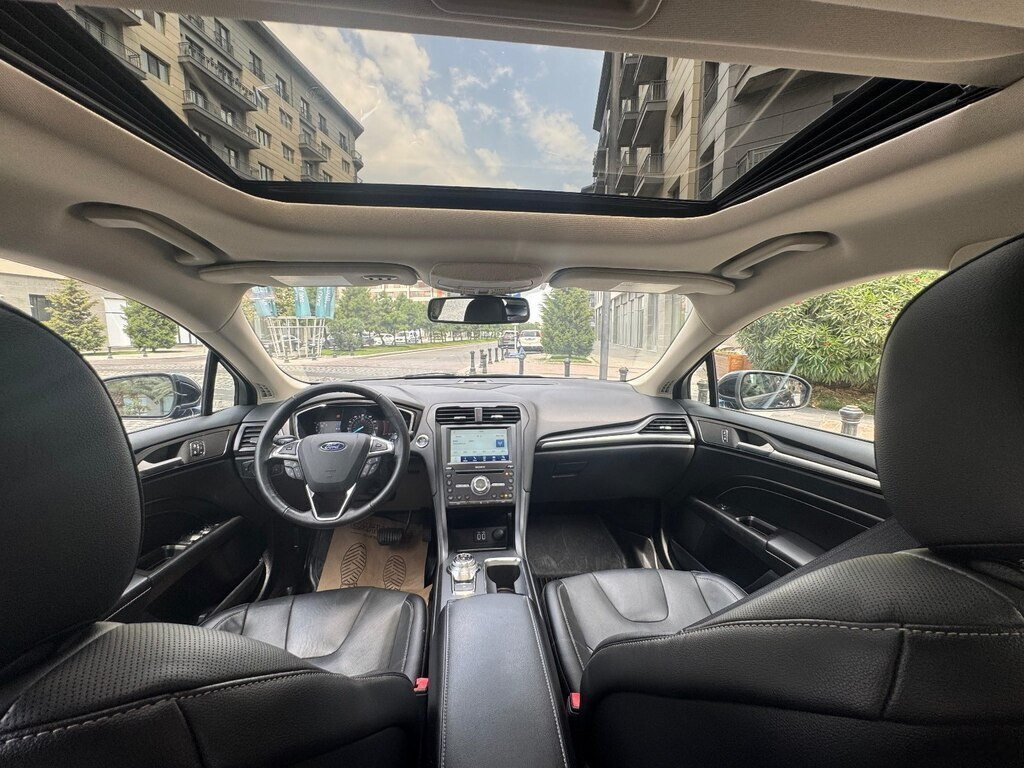 2020 Ford Fusion (North America), 2.0L, 148060km - Image 4