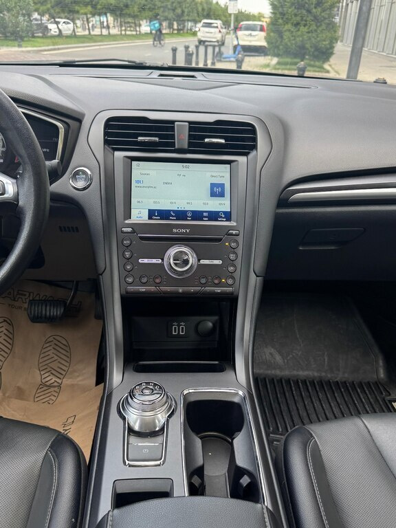 2020 Ford Fusion (North America), 2.0L, 148060km - Image 6