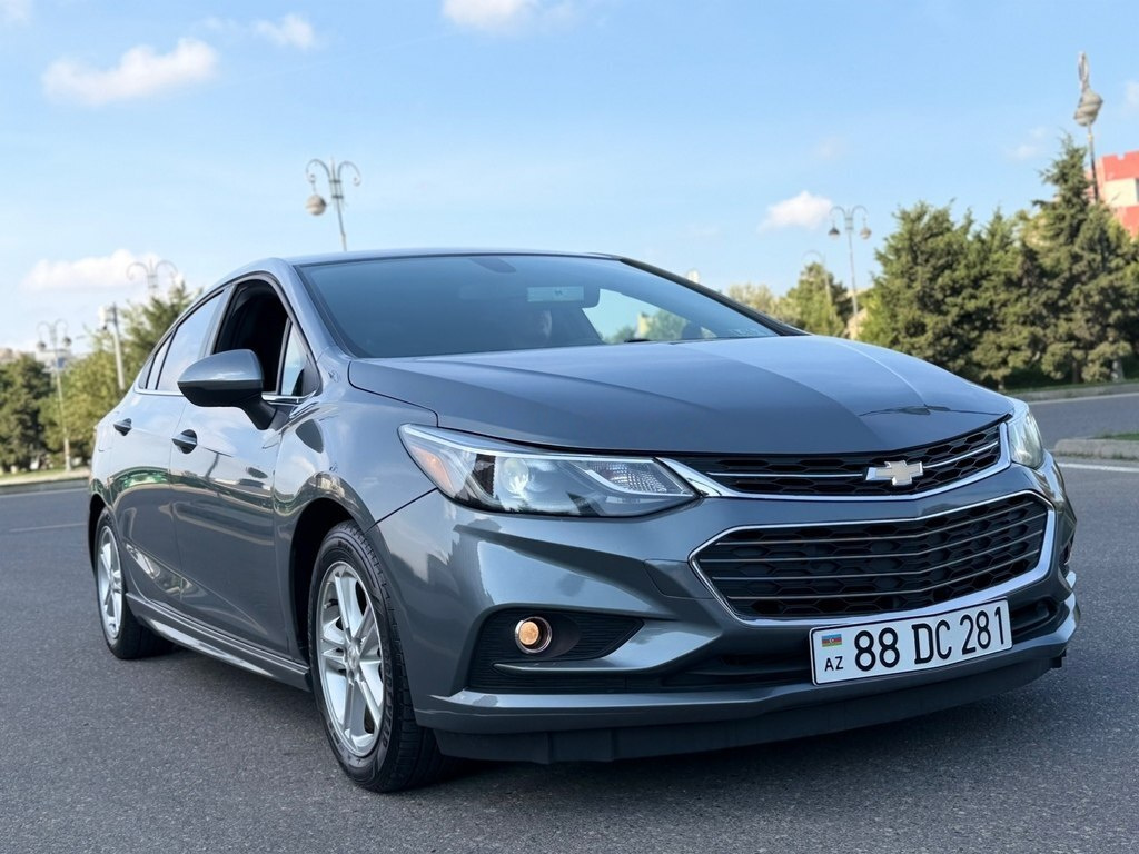 2017 Chevrolet Cruze, 1.4L, 81473km - Image 1