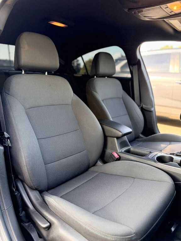 2017 Chevrolet Cruze, 1.4L, 81473km - Image 10
