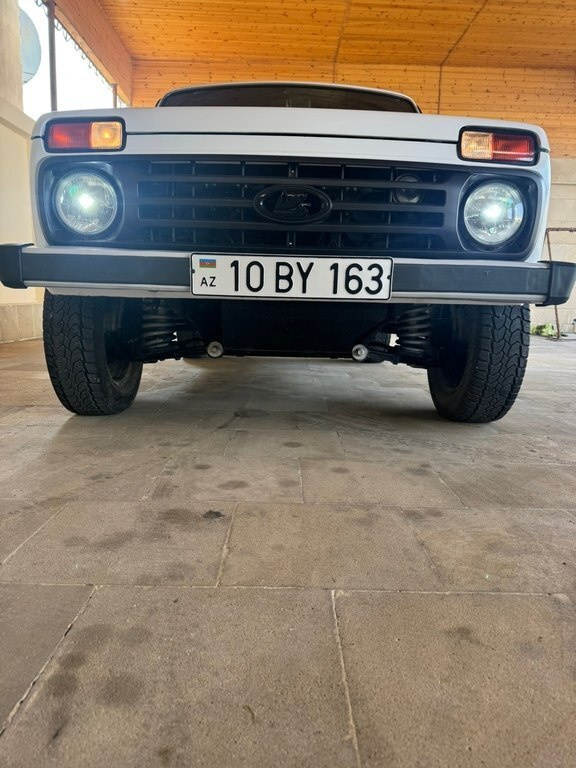 2015 LADA (VAZ) Niva, 1.7L, 102500km - Image 7