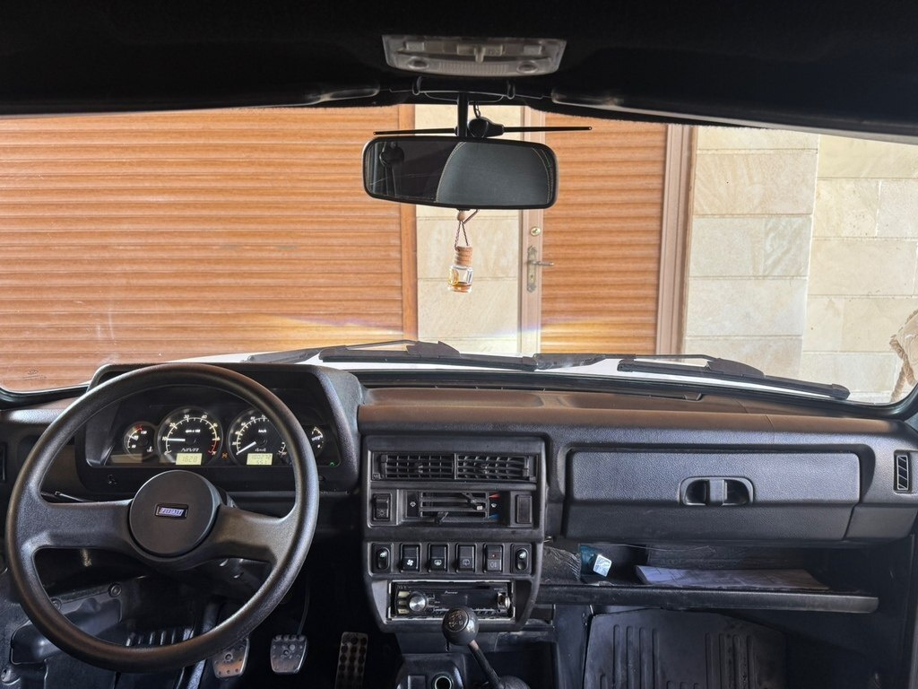 2015 LADA (VAZ) Niva, 1.7L, 102500km - Image 10