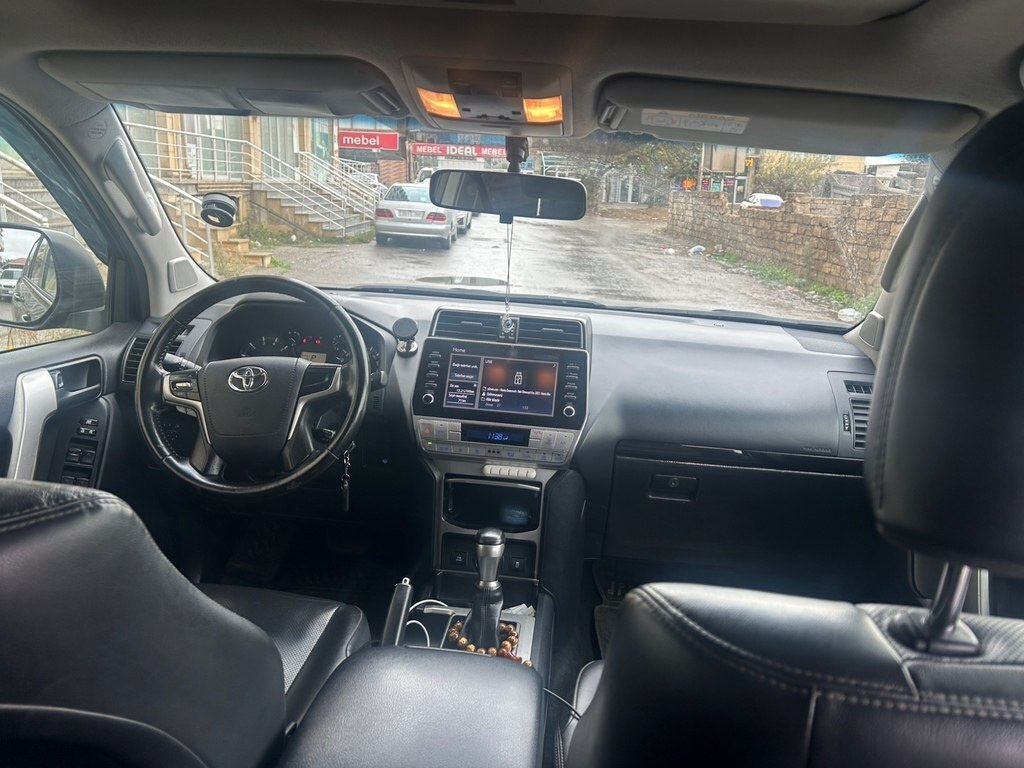2020 Toyota Land Cruiser Prado, 2.7L, 170000km - Image 11