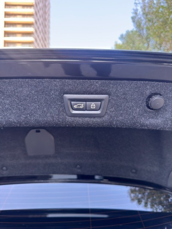 2018 BMW 530, 2.0L, 187000km - Image 14