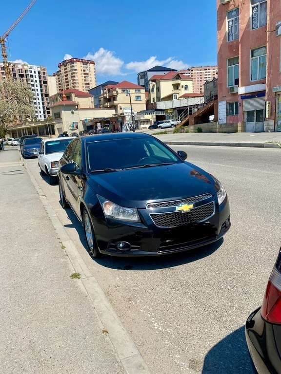 2013 Chevrolet Cruze, 1.4L, 231700km - Image 1