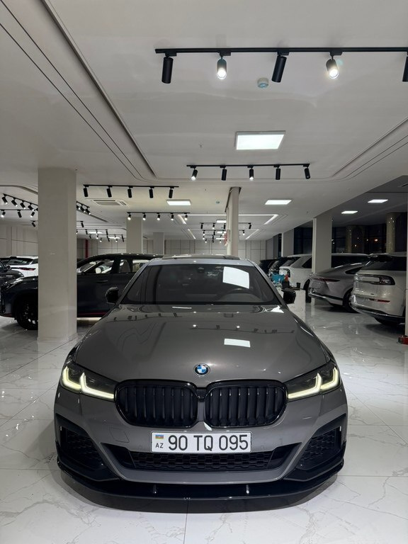 2021 BMW 530, 2.0L, 94000km - Image 2